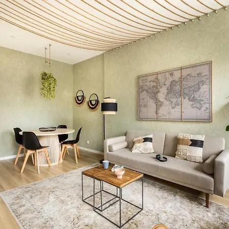 House With Portuguese Soul דירה ליסבון